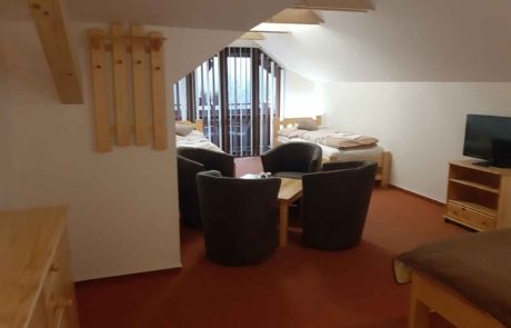 11zon-ctvorluzkovy-pokoj22